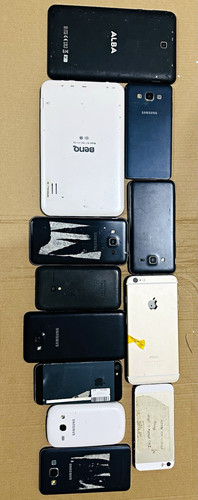 Apple samsung mixed phones - mixed,