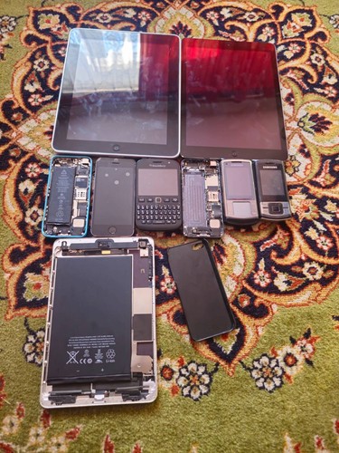 Ipad iphone joblot - iphone, untested
