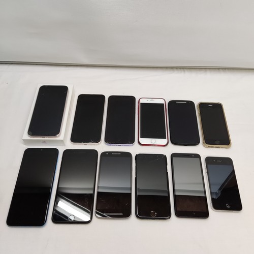 Job lot mobile phones - 12,