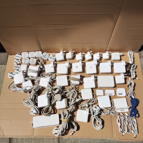 Job lot apple chargers a1105 - lot,