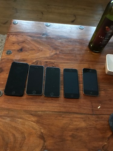Old iphones joblot - old,