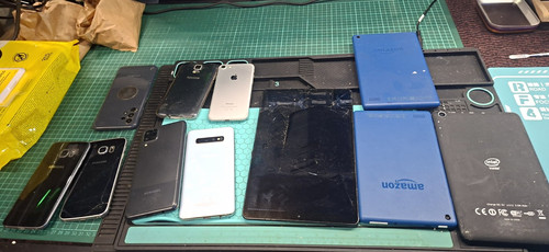 Untested apple samsung - untested-apple,